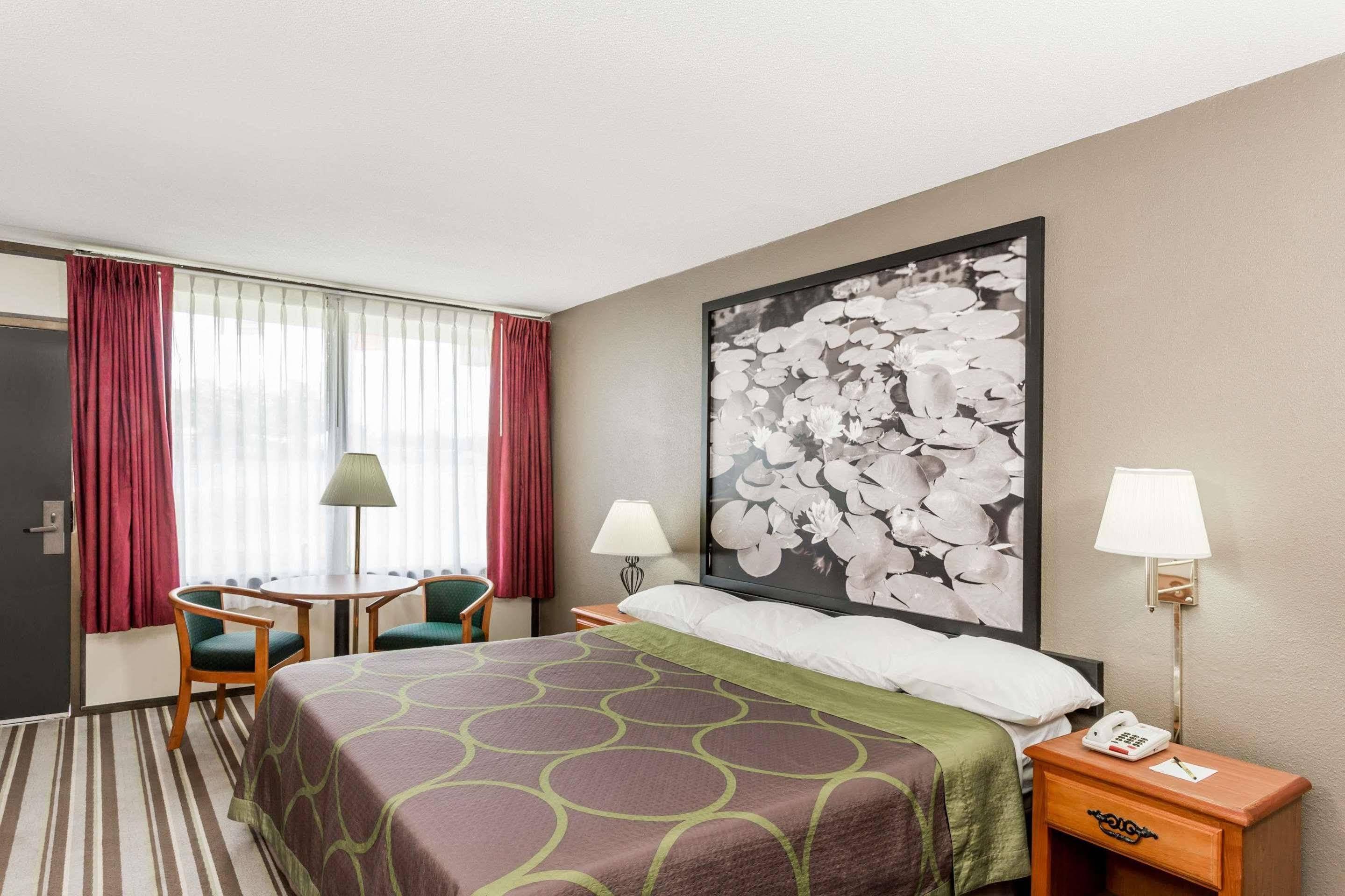 Super 8 By Wyndham Valdosta Mall Buitenkant foto