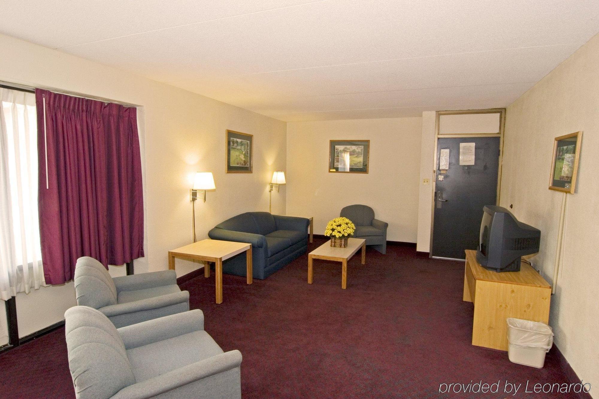 Super 8 By Wyndham Valdosta Mall Buitenkant foto